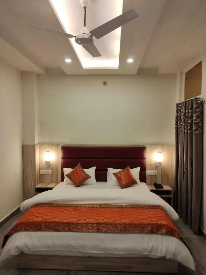 ***  Hotel Neel Gagan 바라나시 인도